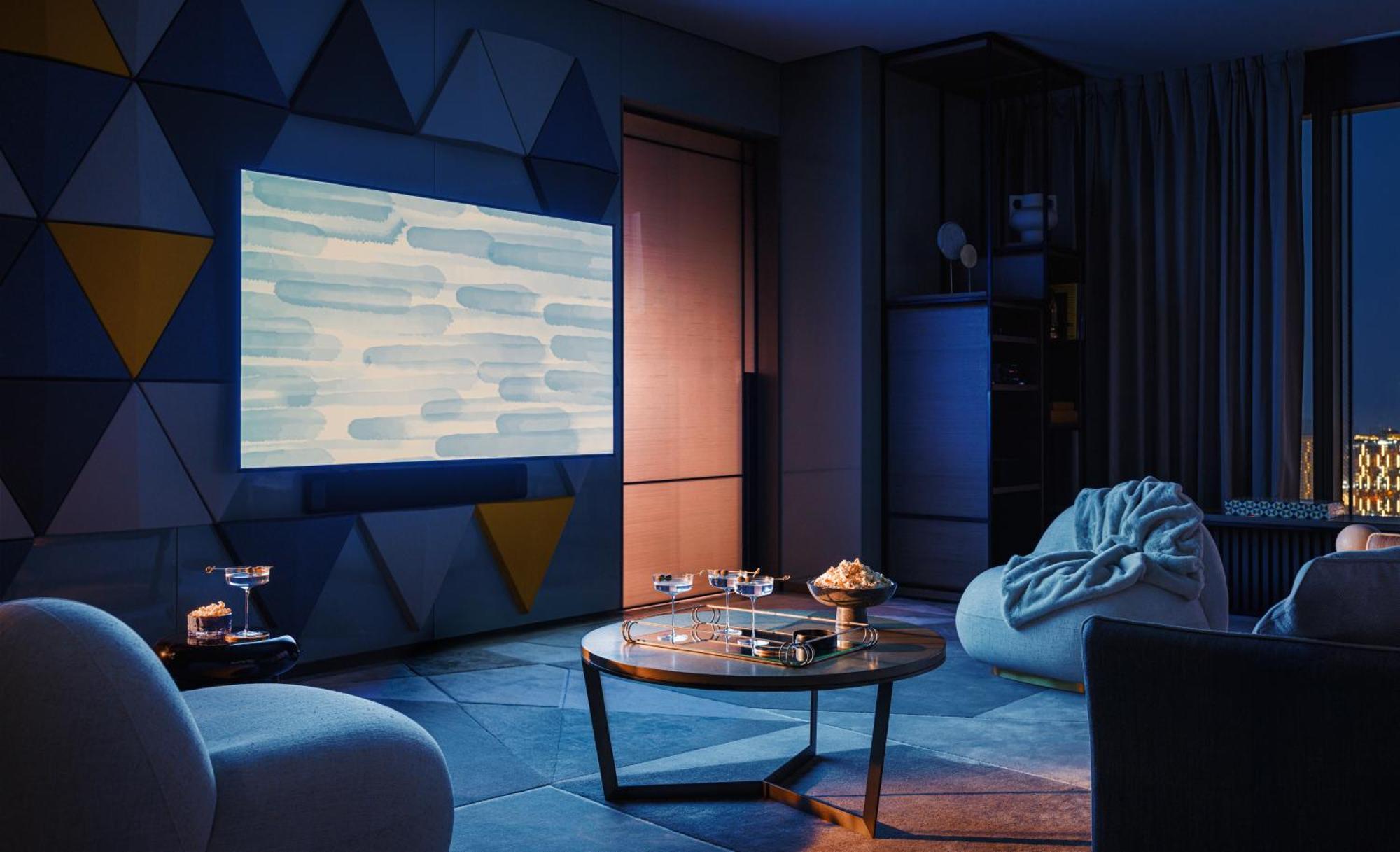 One&Only One Za'Abeel Hotel Дубай Екстериор снимка A room with a television